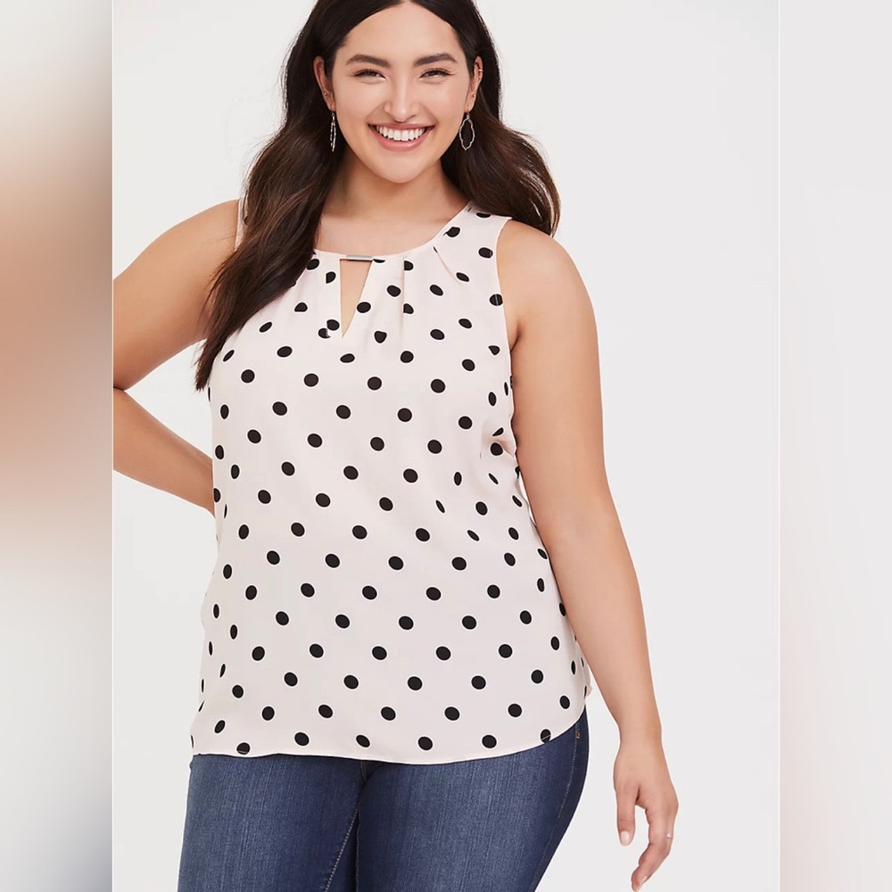 TORRID LIGHT PINK POLKA DOT METAL KEYHOLE GEORGETTE TANK